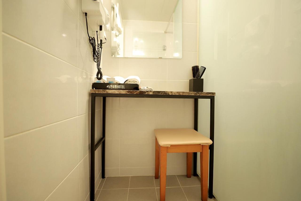 Stay Romantictrip_Hostel Кёнджу Экстерьер фото