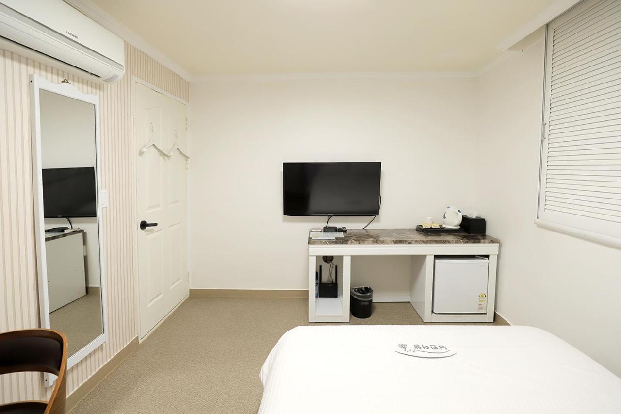 Stay Romantictrip_Hostel Кёнджу Экстерьер фото