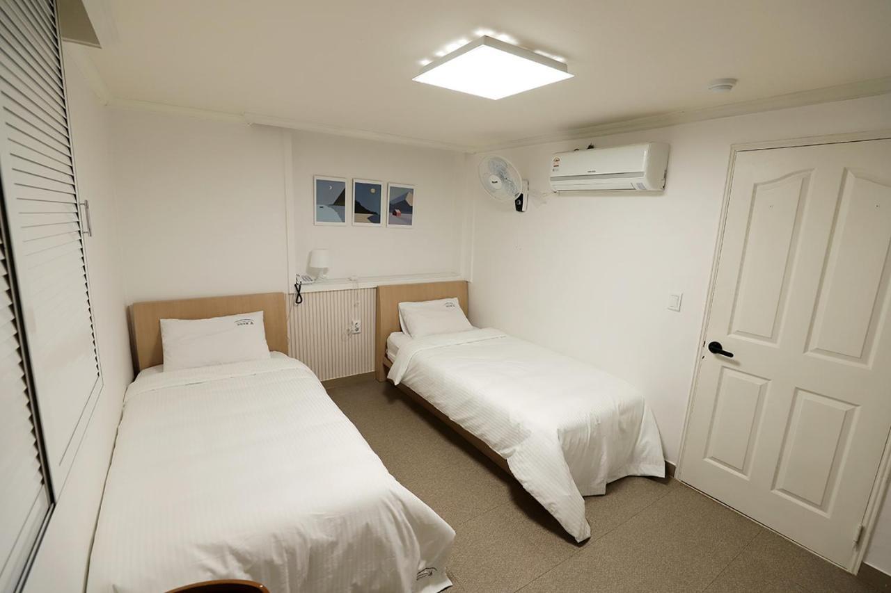 Stay Romantictrip_Hostel Кёнджу Экстерьер фото